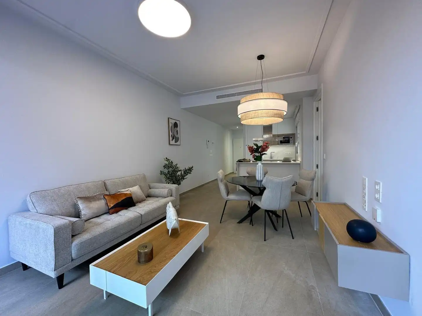 Apartment with pool for sale in Playa de los Locos