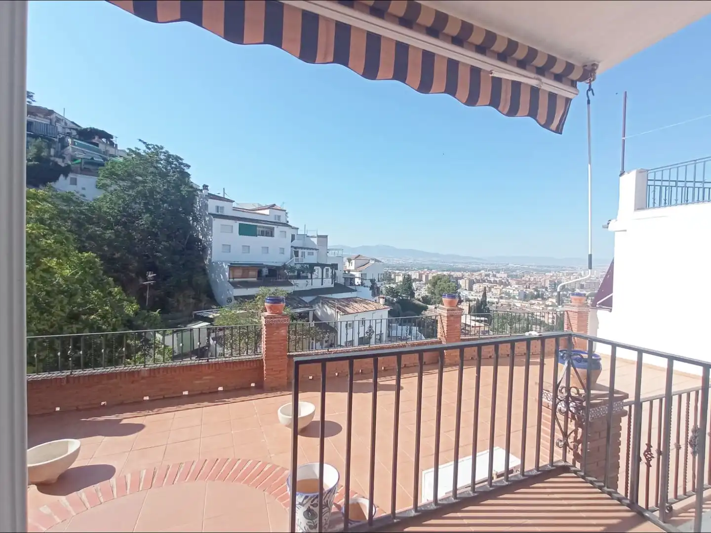 Vista exterior de Apartament de lloguer en Granada amb Aire condicionat, Calefacció i Terrassa