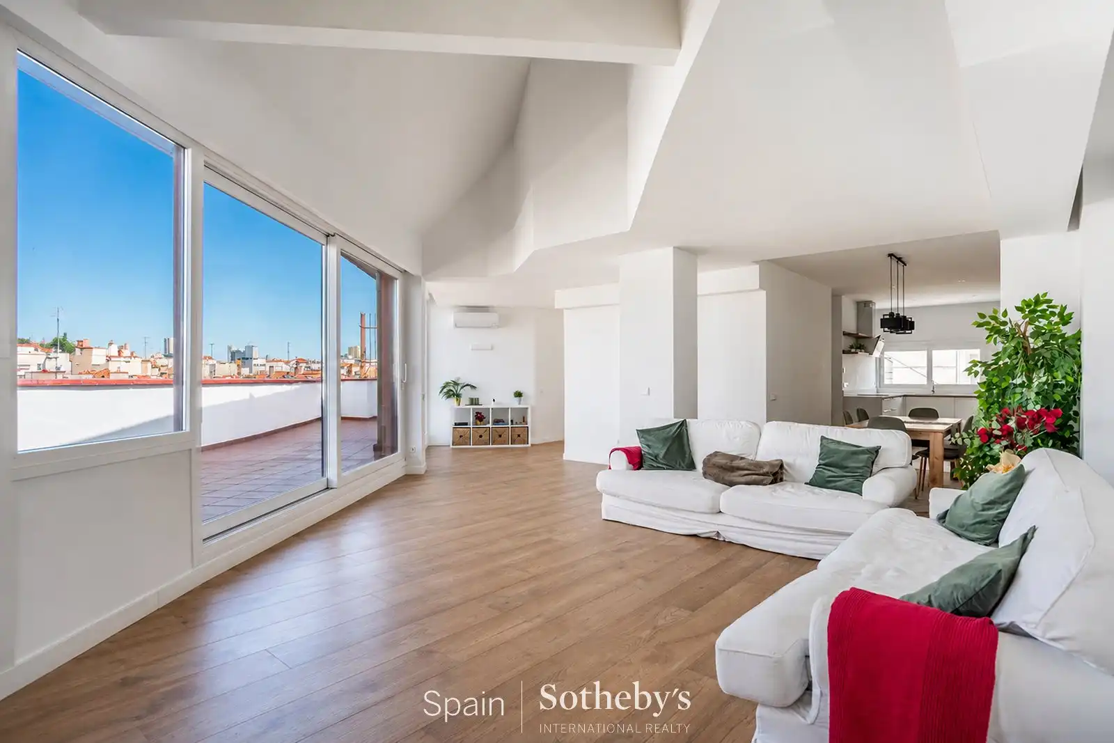 Ático con ascensor en venta en Glorieta de Ruiz Giménez, imagen 2