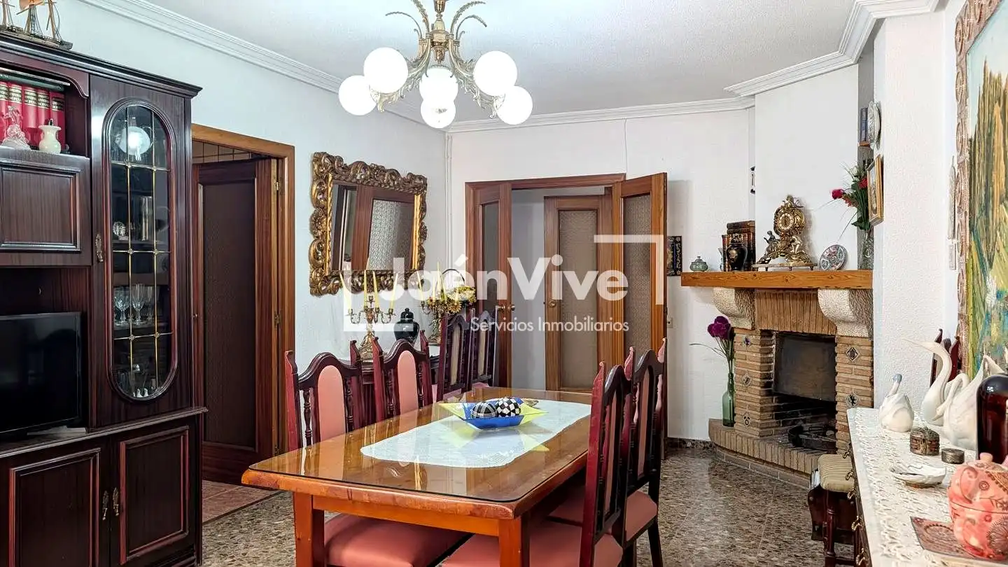 Comedor de Piso en venta en Jaén con Aire acondicionado, Calefacción y Trastero