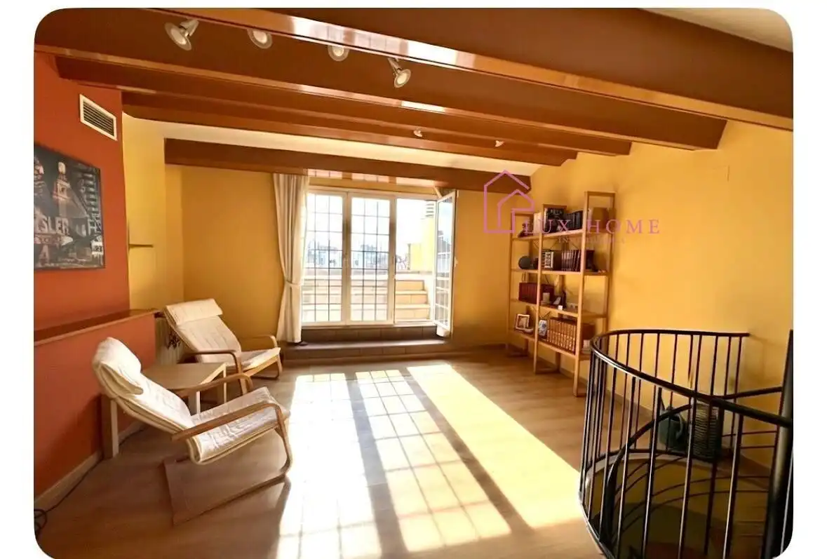 Sala de estar de Casa o chalet en venta en Santa Perpètua de Mogoda