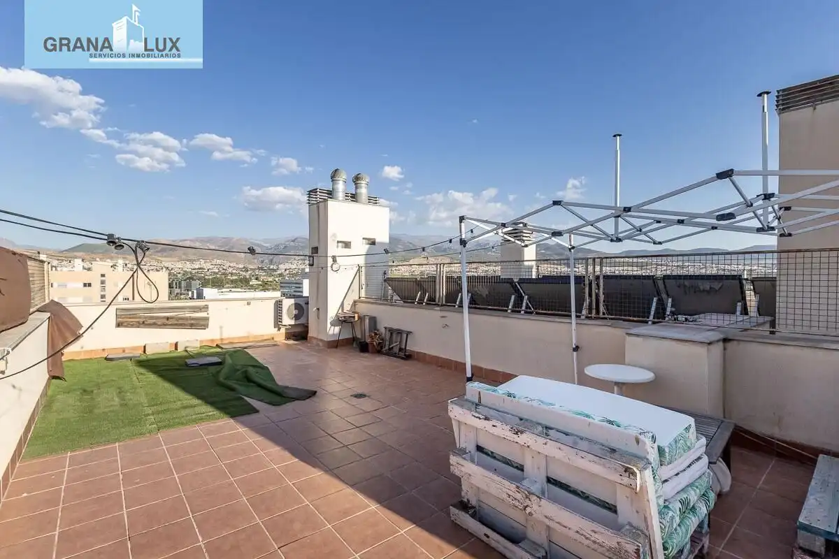 Penthouse with pool for sale in Avenida de la Ilustración, imagen 2