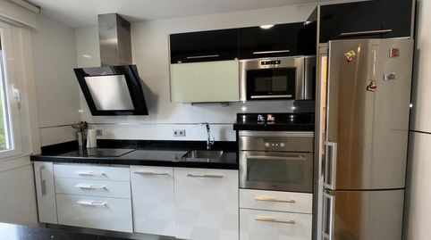 Foto 2 de Apartamento en venta en Abetos, 10, Zona Alta, Ponferrada