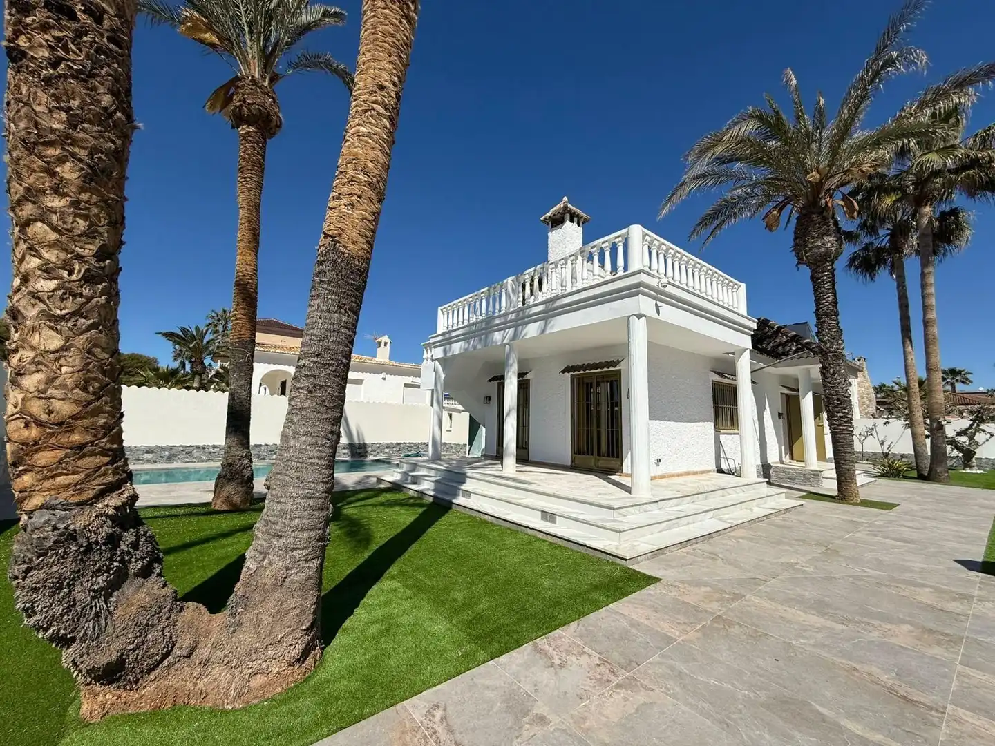 Vista exterior de Casa o chalet de alquiler en Orihuela con Aire acondicionado, Calefacción y Jardín privado