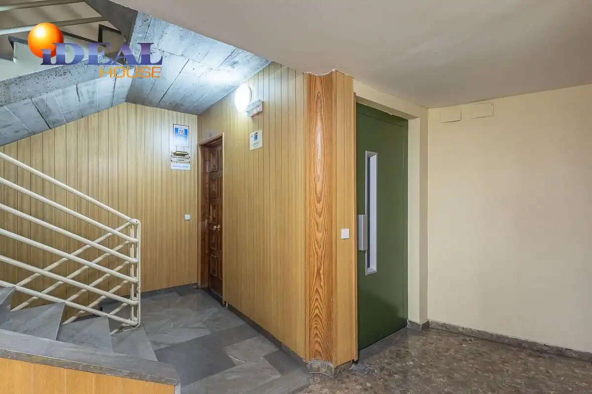 Local comercial en venda a Plaza de Carretas 5, imagen 23