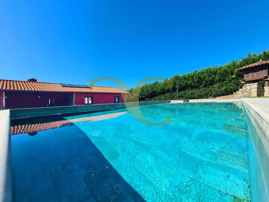 Piscina de Casa o chalet en venta en Villaviciosa con Calefacción, Jardín privado y Terraza