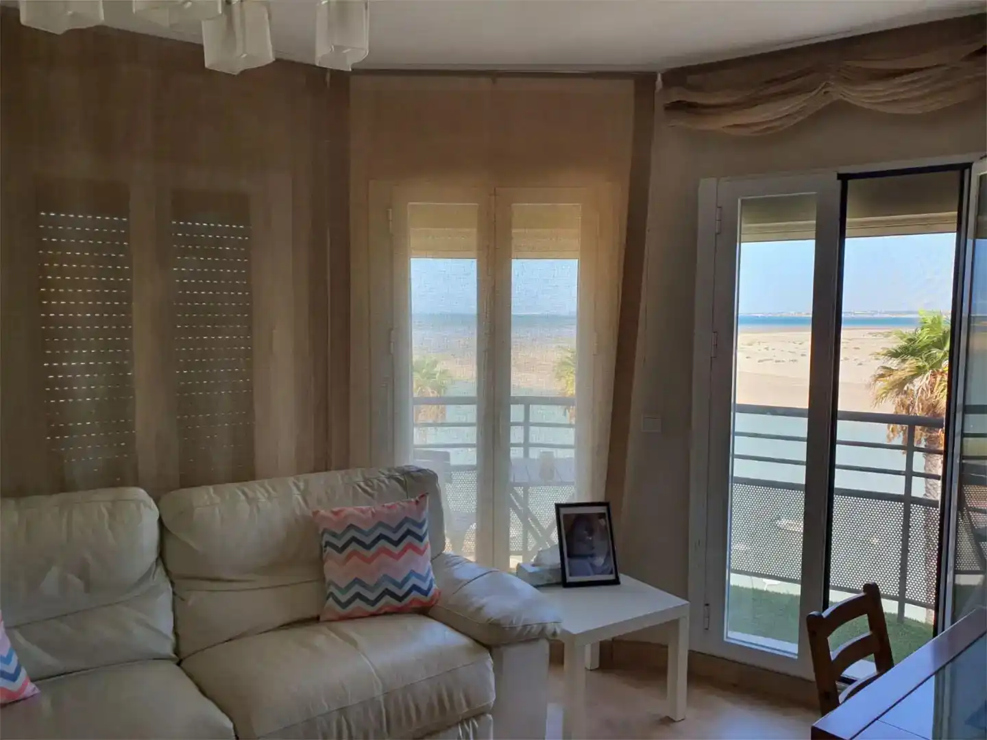Sala d'estar de Pis en venda en Puerto Real amb Aire condicionat i Balcó