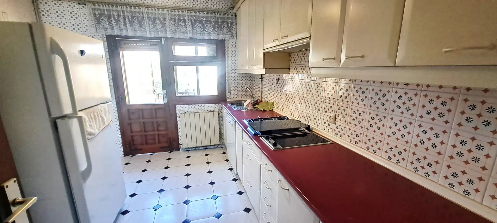 Cuina de Casa o xalet en venda en Talamanca de Jarama amb Calefacció, Jardí privat i Forn