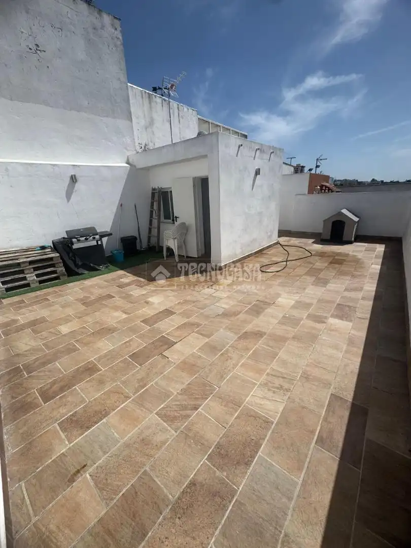 Terrassa de Casa o xalet en venda en Jerez de la Frontera amb Aire condicionat