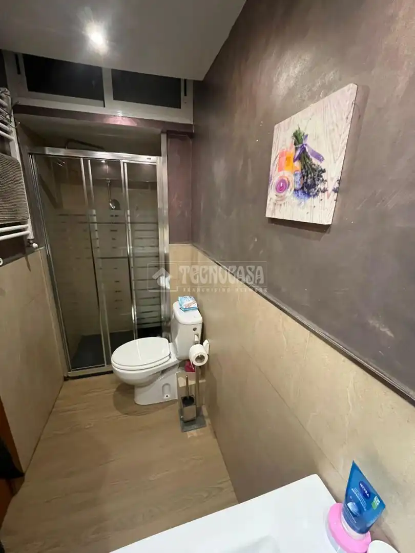 Baño de Piso en venta en Barcelona con Calefacción y Parquet