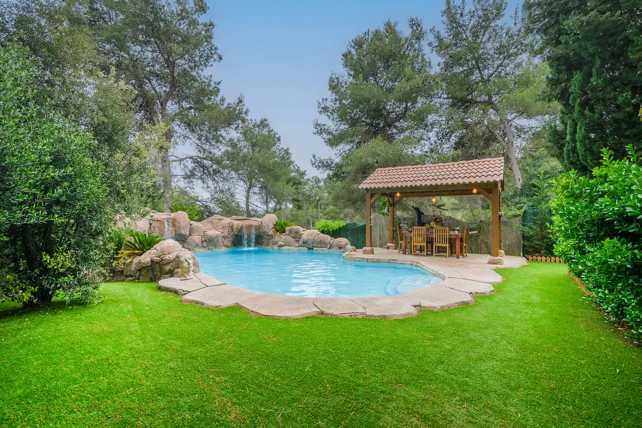 Piscina de Casa o chalet de alquiler en Begues con Aire acondicionado, Calefacción y Jardín privado
