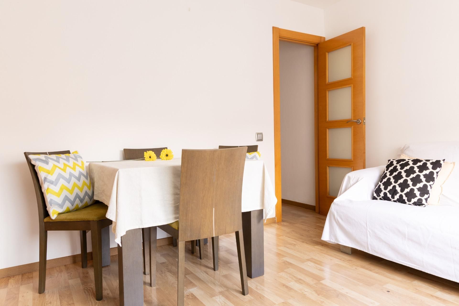 Bedroom of Apartment for sale in Sabadell  with Parquet flooring