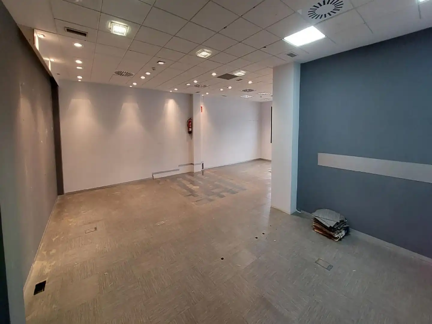 Büro zum Verkauf in Derio