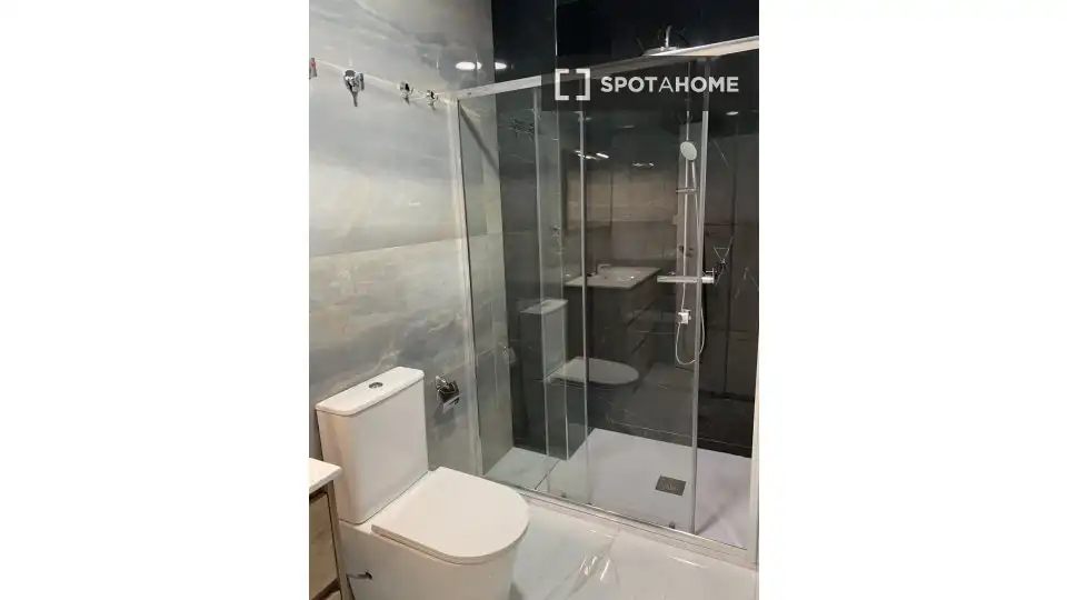 Baño de Piso de alquiler en Sagunto / Sagunt con Aire acondicionado, Calefacción y Amueblado