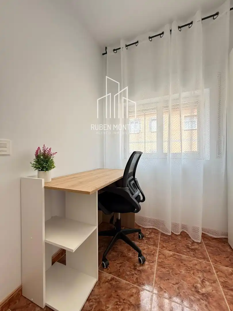 Vista exterior de Piso en venta en Salamanca con Calefacción, Amueblado y Horno