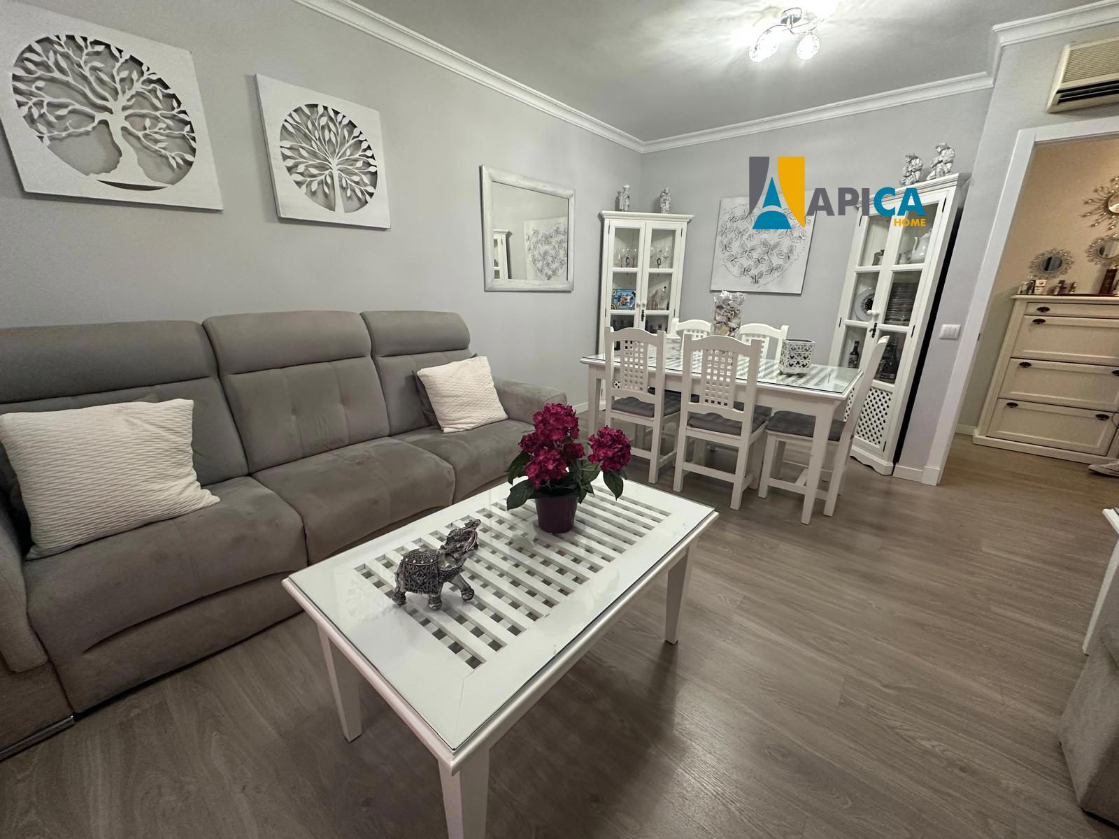 Sala de estar de Piso en venta en El Puerto de Santa María con Aire acondicionado, Terraza y Piscina