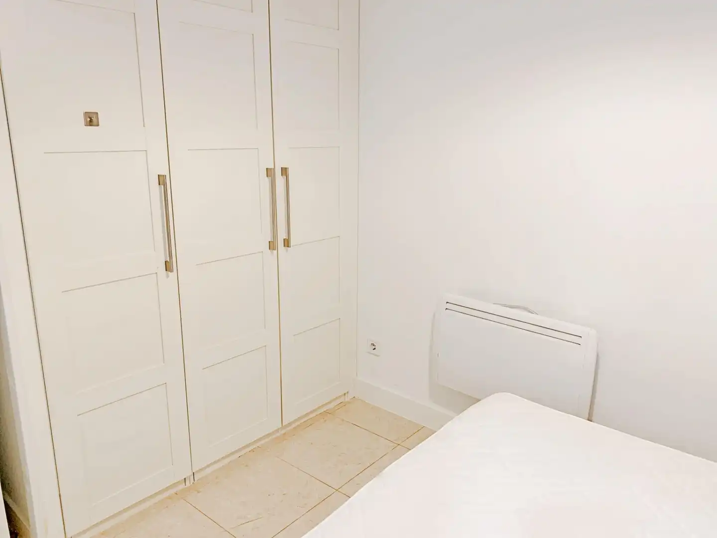 Habitación de Piso en venta en Madrid con Calefacción, Terraza y Amueblado