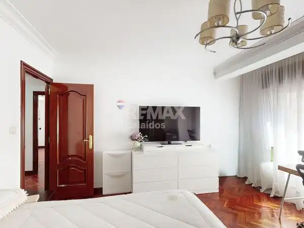 Bedroom of Flat for sale in Vigo   with Heating, Parquet flooring and Terrace