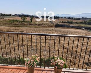 Casa adosada en venda en Iruña Oka / Iruña de Oca amb Calefacció, Terrassa i Traster
