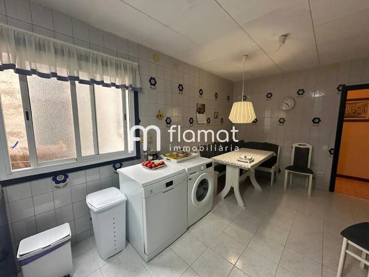 Cocina de Edificio en venta en Santa Coloma de Gramenet
