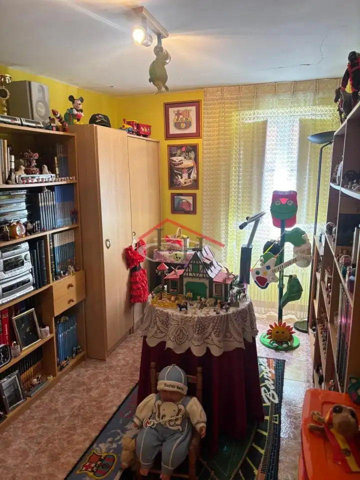 Sala d'estar de Casa o xalet en venda en León Capital  amb Jardí privat