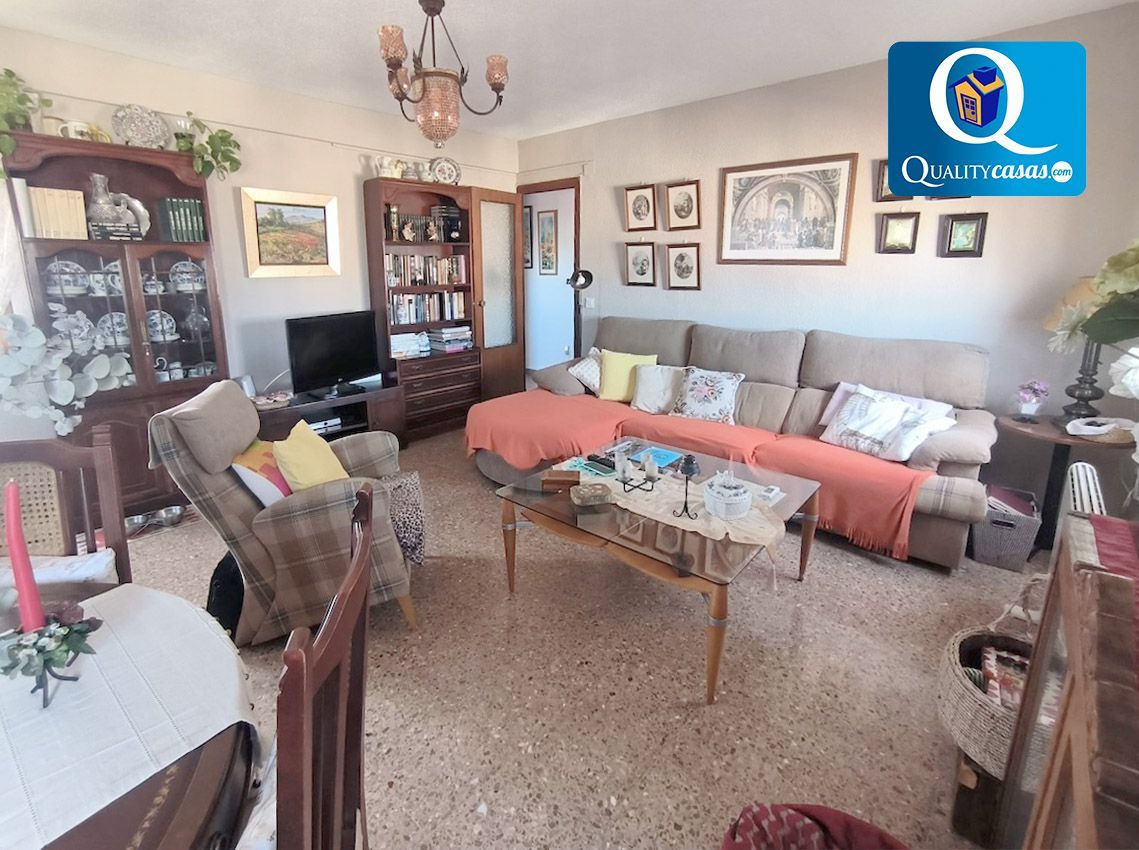 Sala de estar de Piso en venta en Alicante / Alacant con Balcón
