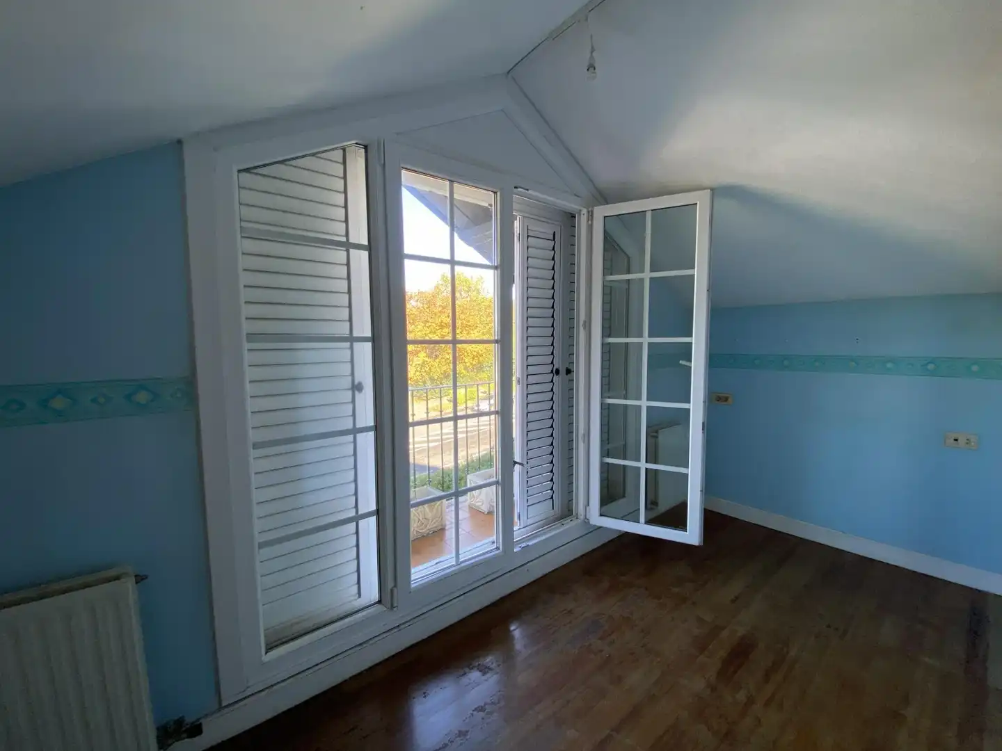 Schlafzimmer von Einfamilien-Reihenhaus zum Verkauf in Loiu mit Heizung, Privatgarten und Terrasse