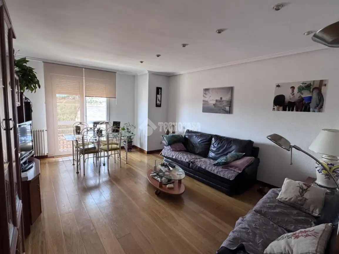 Wohnzimmer von Gebäude zum Verkauf in Villaquilambre