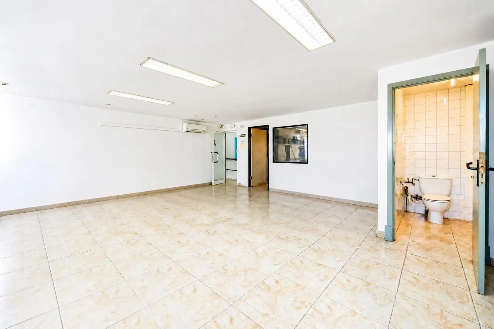 Local en venta en  Palma de Mallorca con Aire acondicionado y Terraza