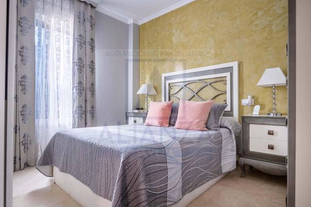 Piso en Venta en Calle  La Cruz en Centro - Barriada Mallorca