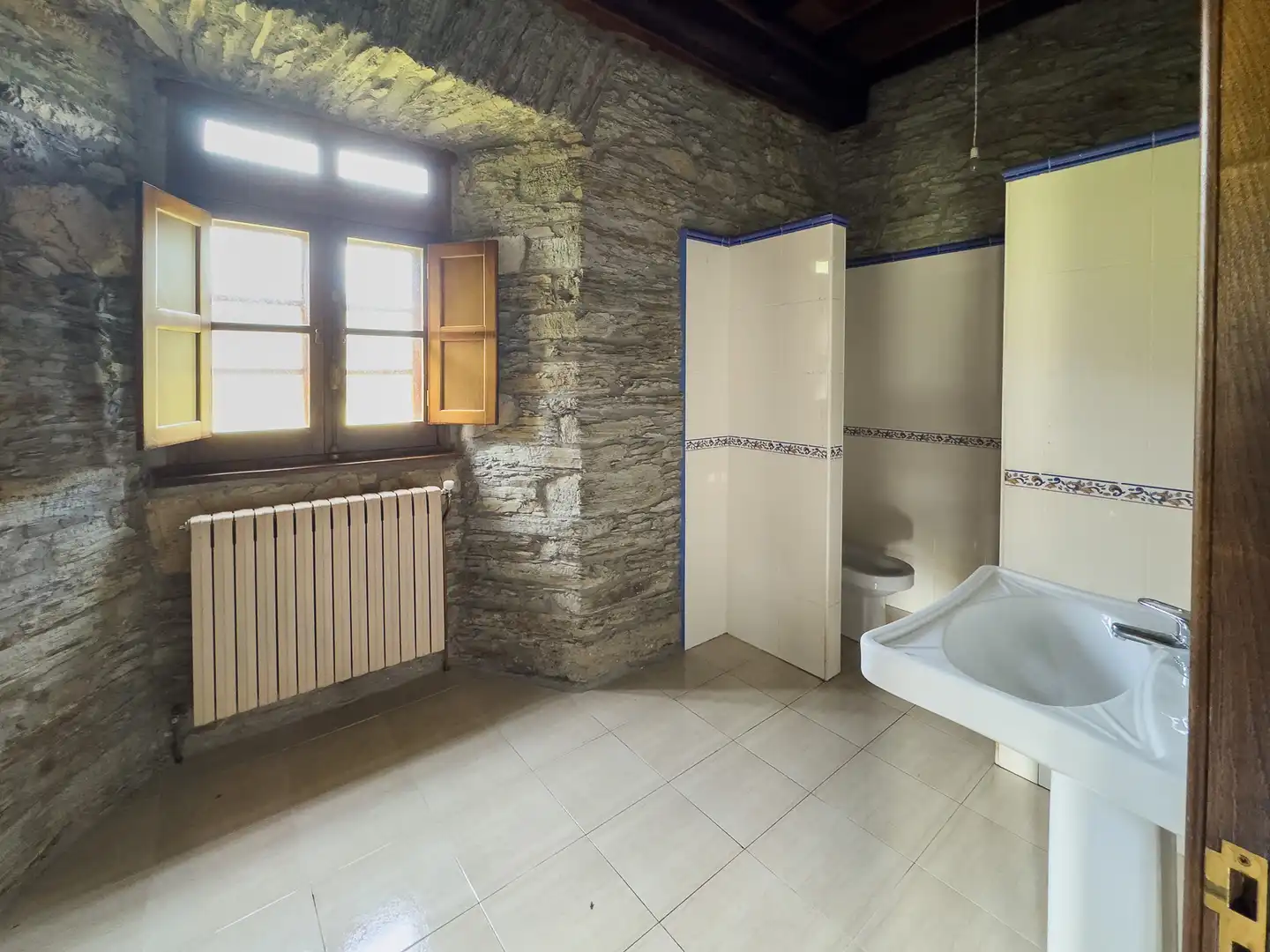 Baño de Finca rústica en venta en A Pontenova   con Amueblado