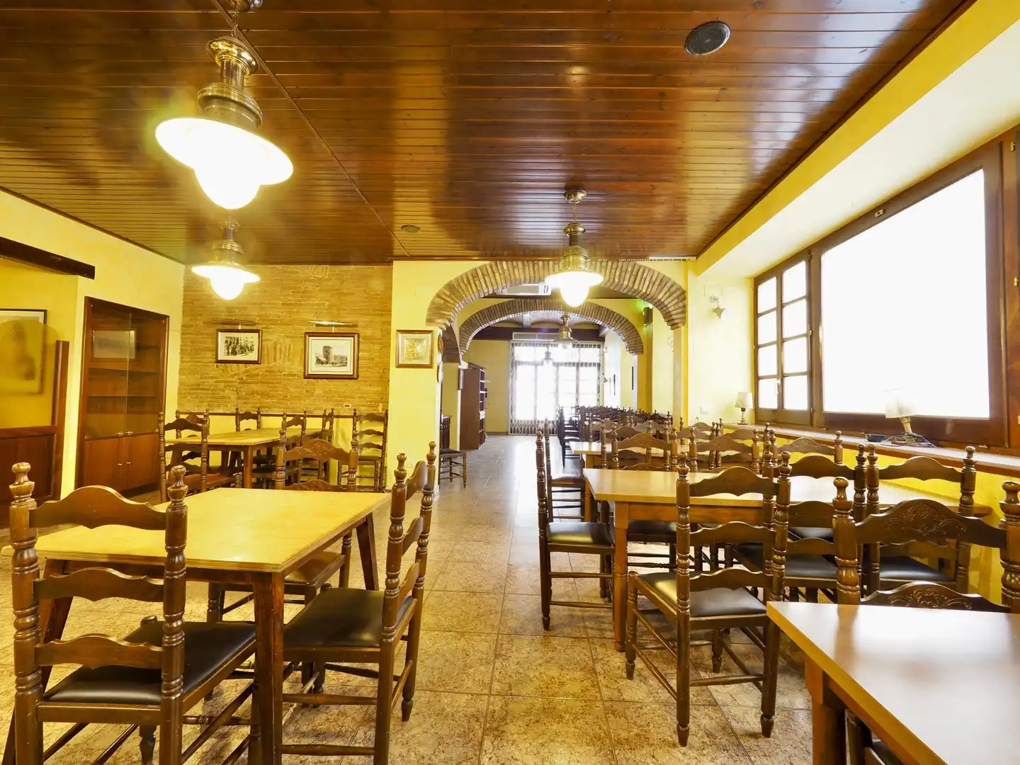 Business premises to rent in LA JONQUERA