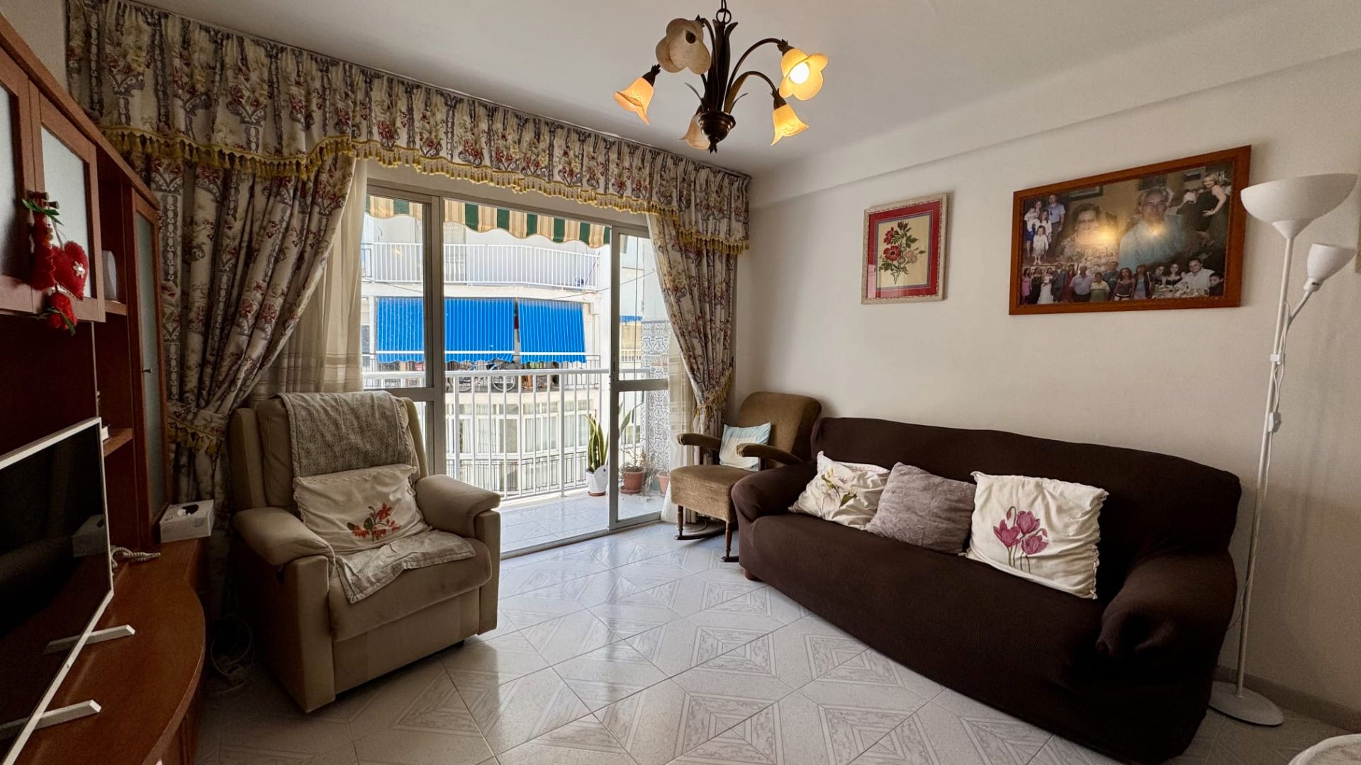 Living room of Flat for sale in Nerja  with Air Conditioner, Furnished and Balcony