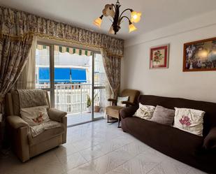 Sala d'estar de Pis en venda en Nerja amb Aire condicionat, Moblat i Balcó