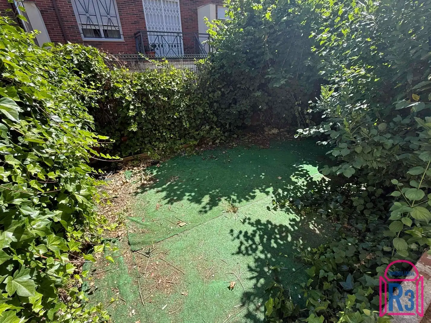 Jardí de Casa adosada de lloguer en Villaquilambre amb Calefacció, Jardí privat i Moblat