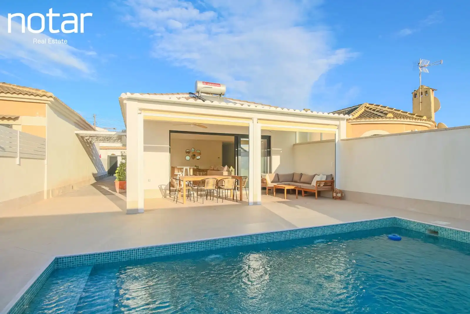 Villa avec piscine à vendre à N/A