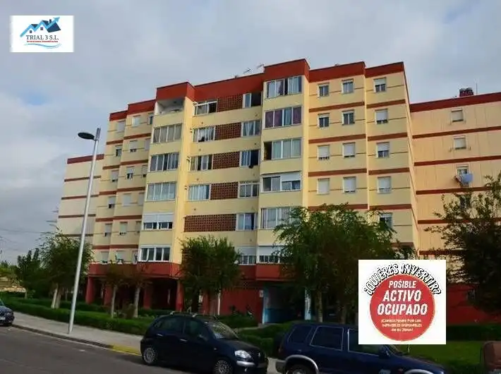 Flat with lift for sale in Calle RIU LLOBREGAT
