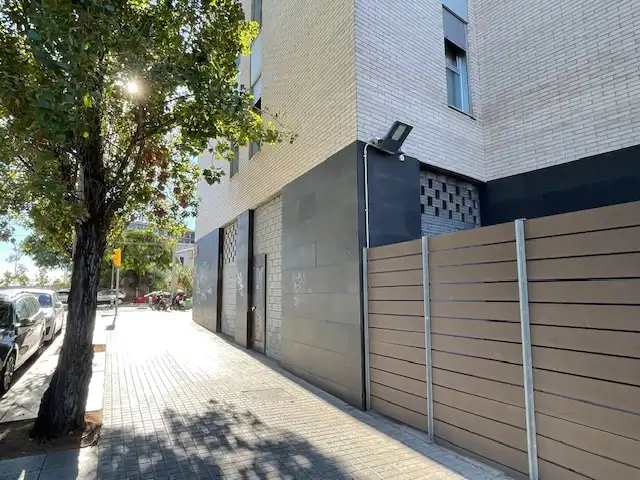 Local en venda a Avinguda d'Eduard Maristany, El Besós i el Maresme