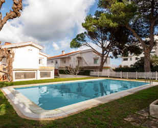 Swimming pool of House or chalet for sale in Maó  with Air Conditioner, Heating and Private garden