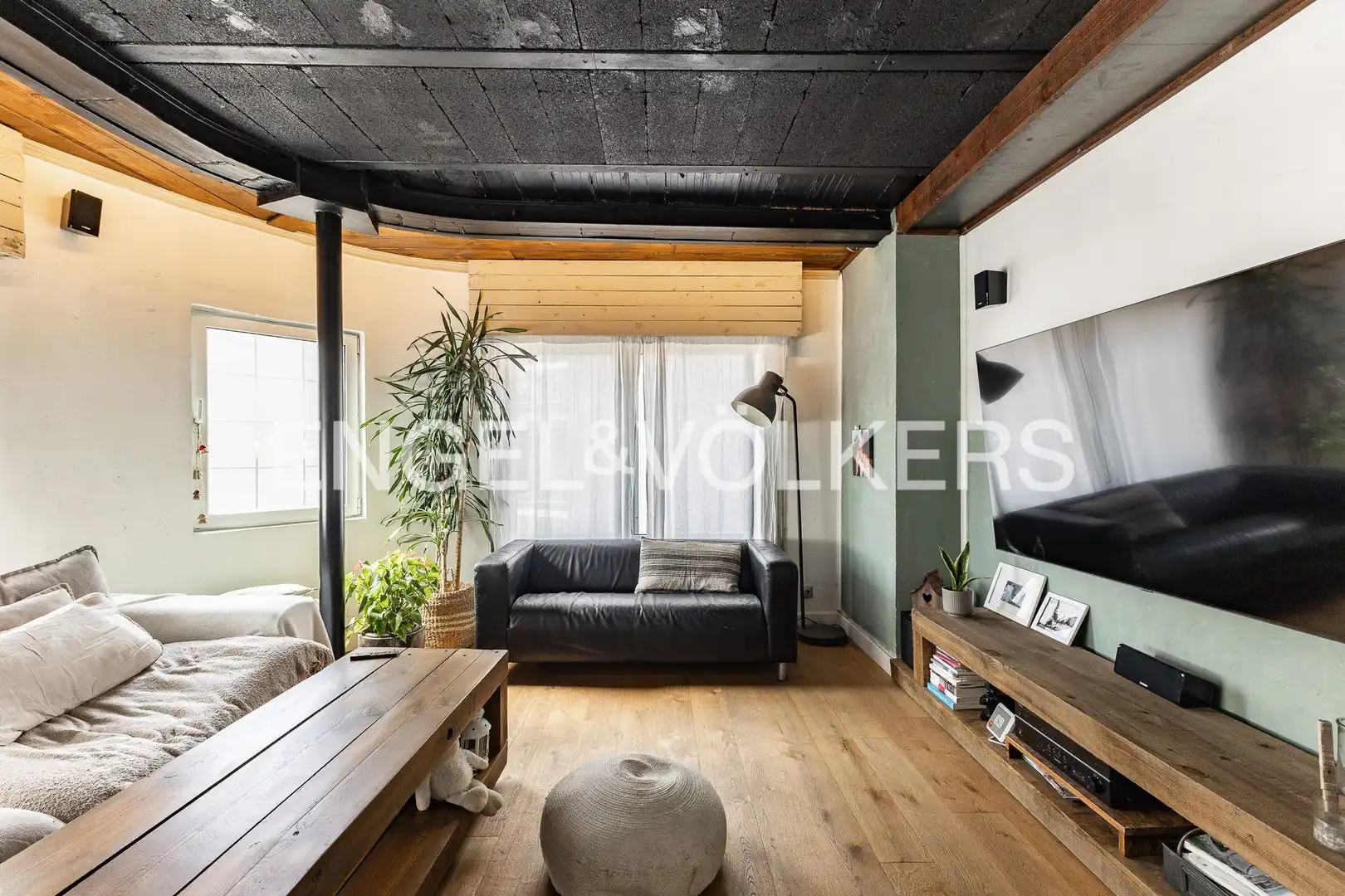 Sala d'estar de Casa o xalet en venda en Mollet del Vallès amb Aire condicionat, Calefacció i Parquet