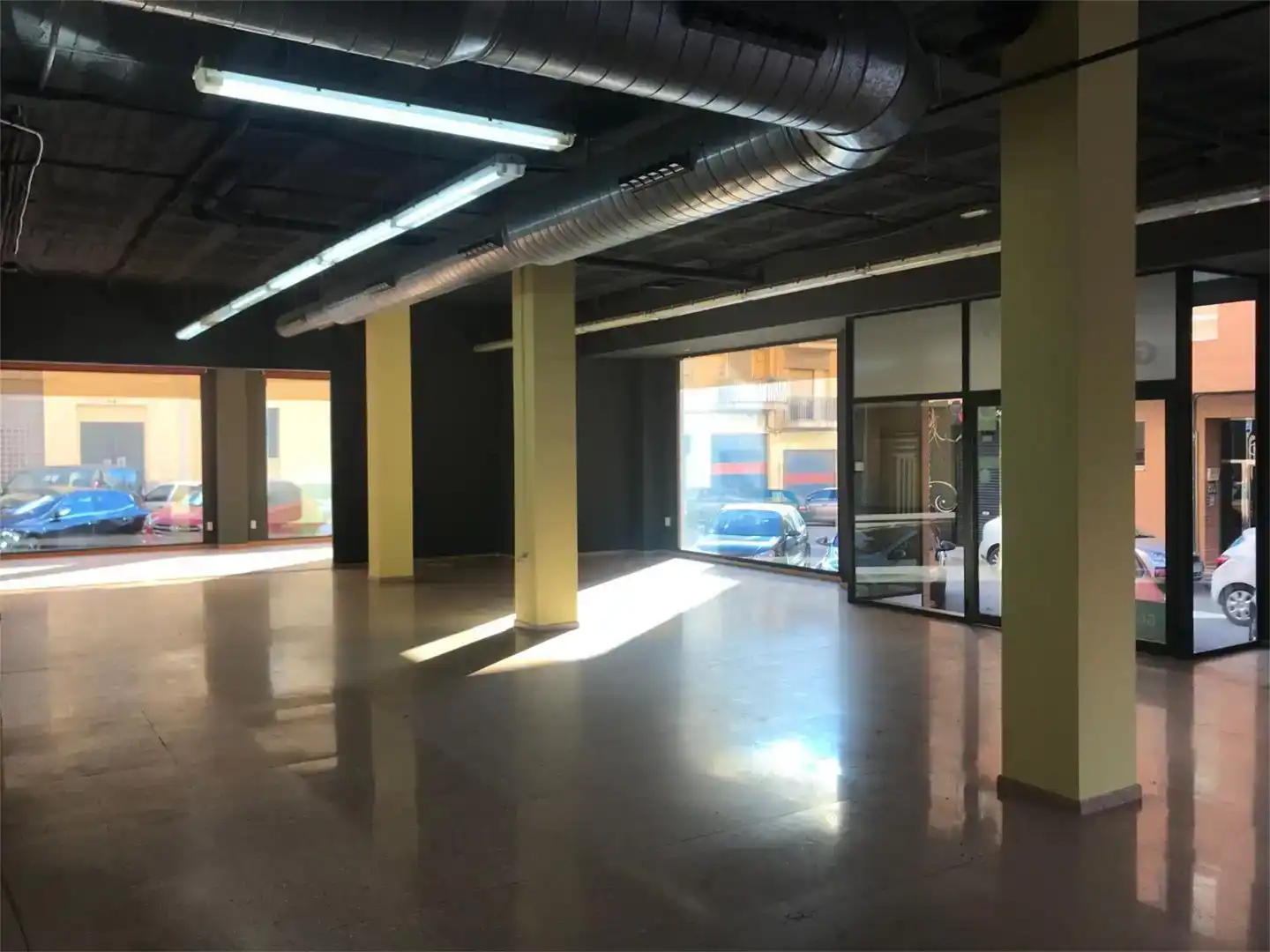 Local en venda en Villena amb Aire condicionat, Calefacció i Parquet
