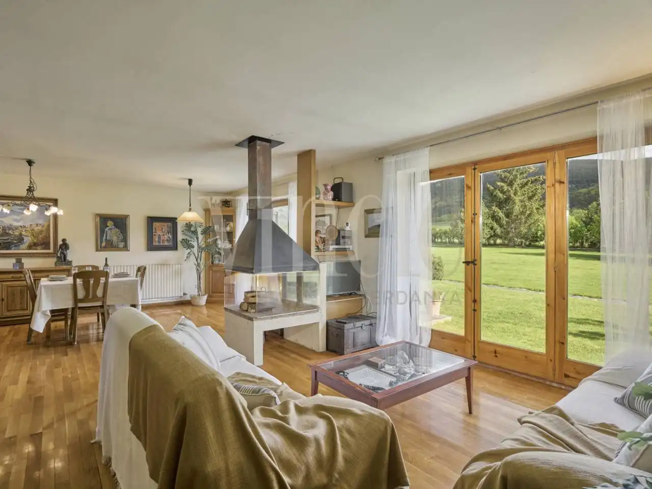 Living room of Detached homes for sale in Puigcerdà  with Heating, Parquet flooring and Terrace