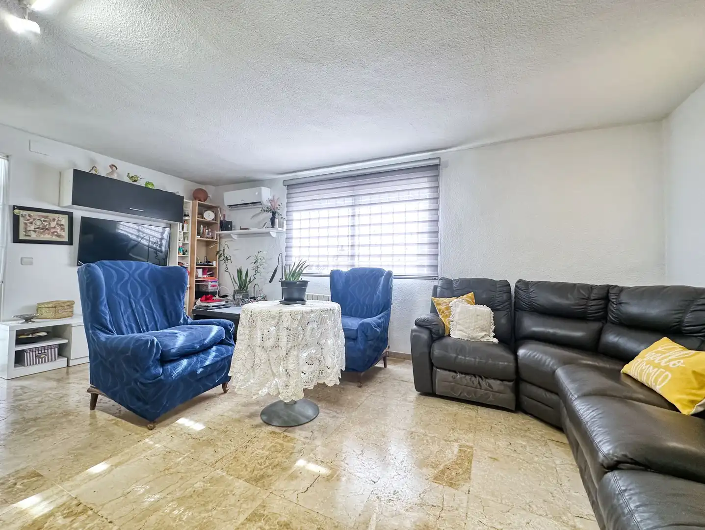 Sala d'estar de Casa o xalet en venda en La Nucia amb Aire condicionat i Calefacció
