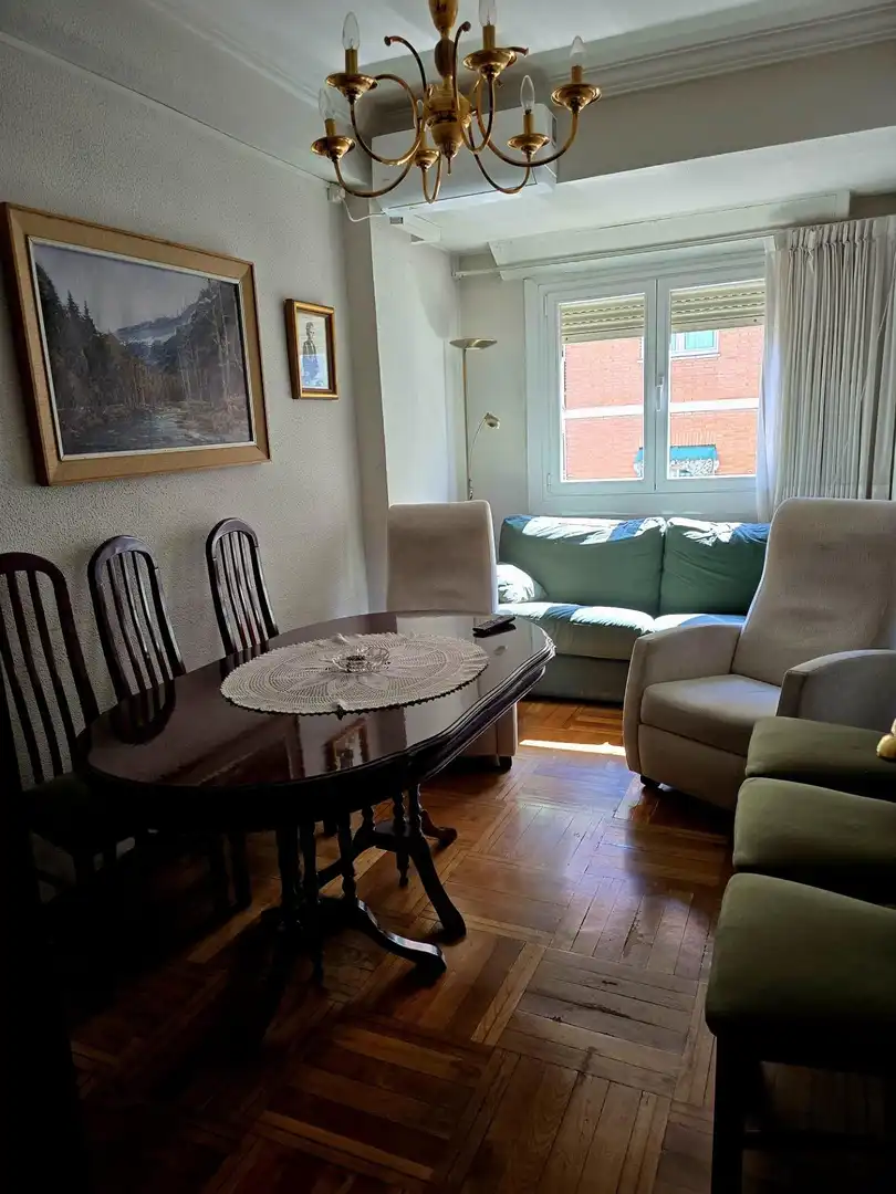 Sala d'estar de Pis en venda en Madrid amb Calefacció i Terrassa