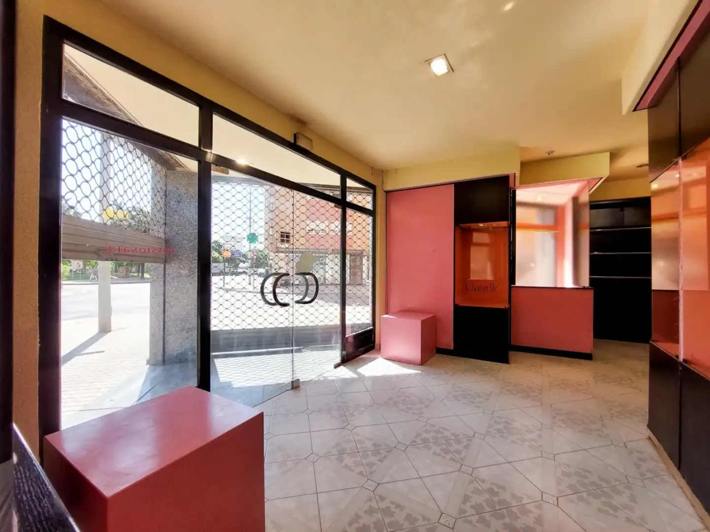Local comercial de lloguer a Puerto de Sagunto - Avenida NUEVE OCTUBRE, imagen 2