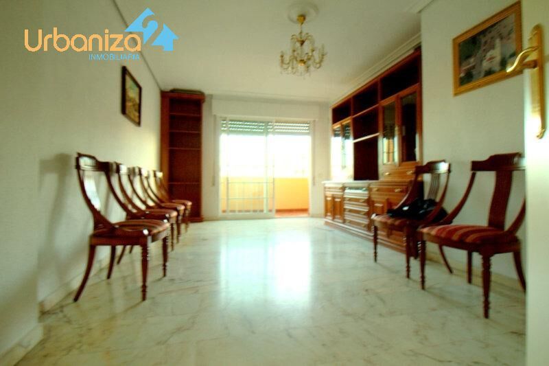 Living room of Flat for sale in Badajoz Capital  with Heating, Terrace and Balcony