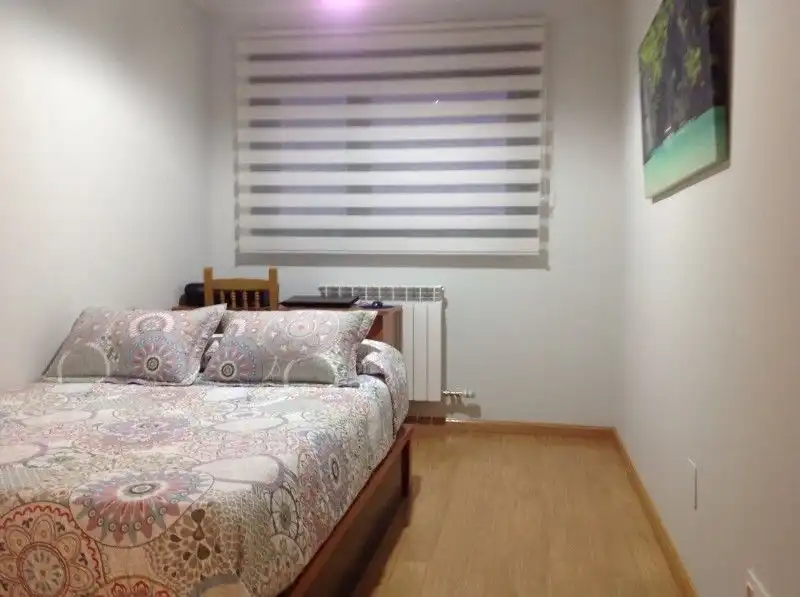 Habitación de Piso en venta en Santo Domingo de la Calzada con Calefacción, Parquet y Trastero