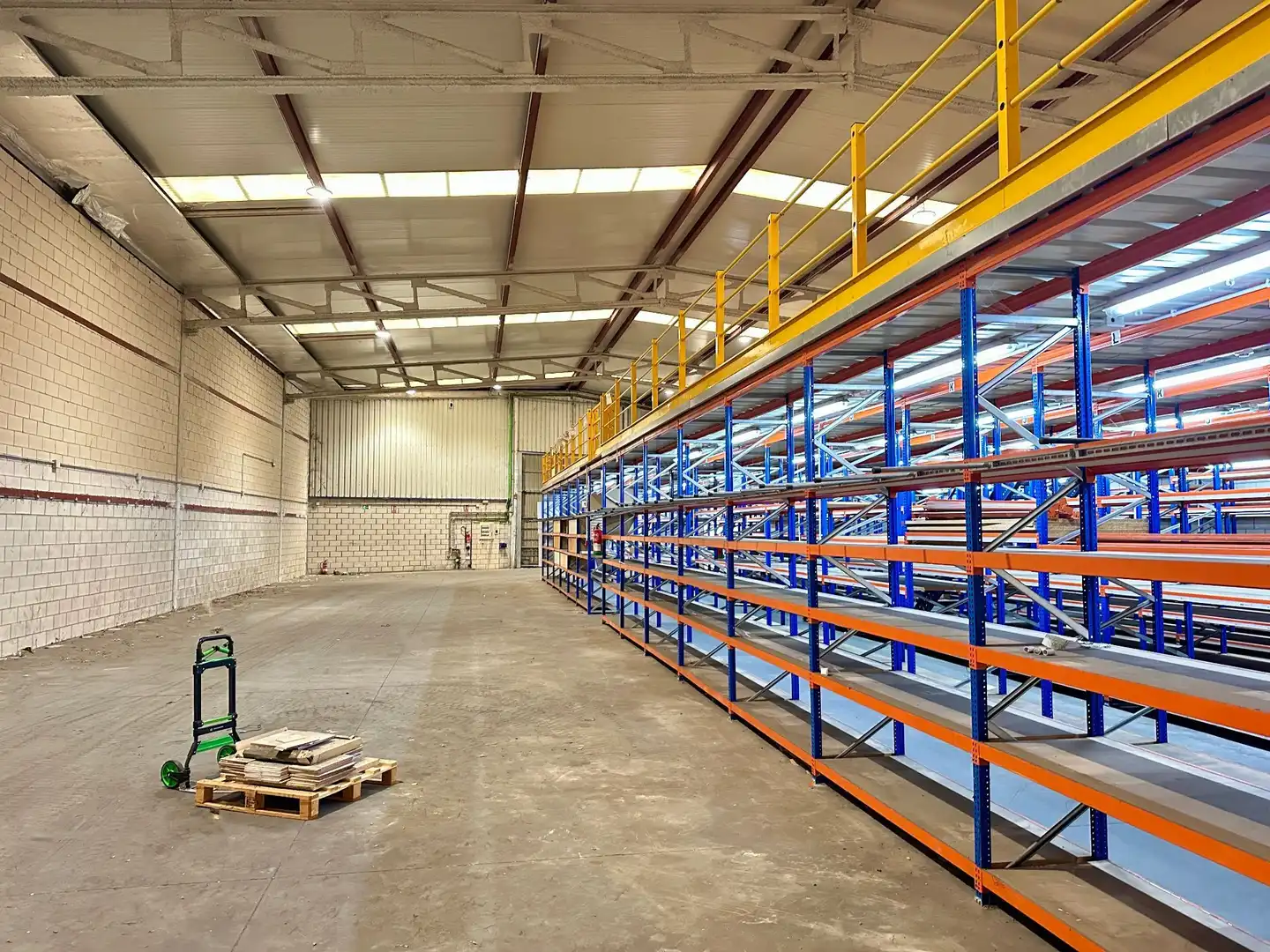 Nau industrial en venda a Cartes, imagen 4