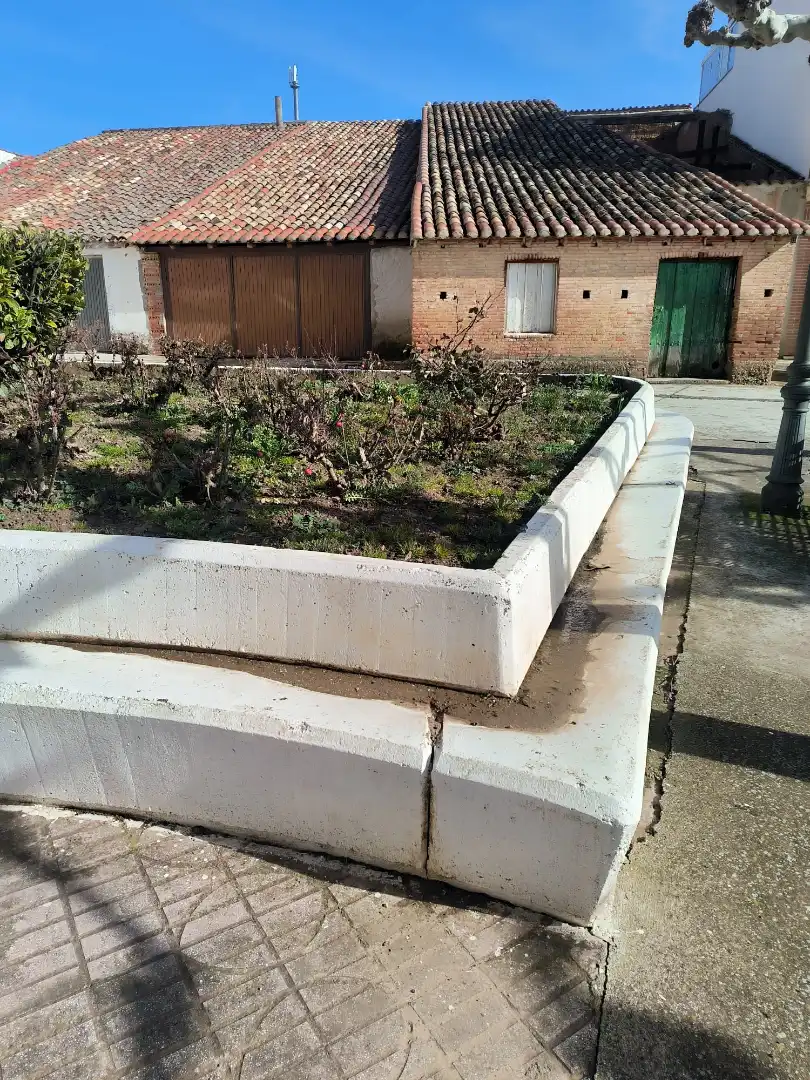 Local commercial à vendre à Melgar de Fernamental