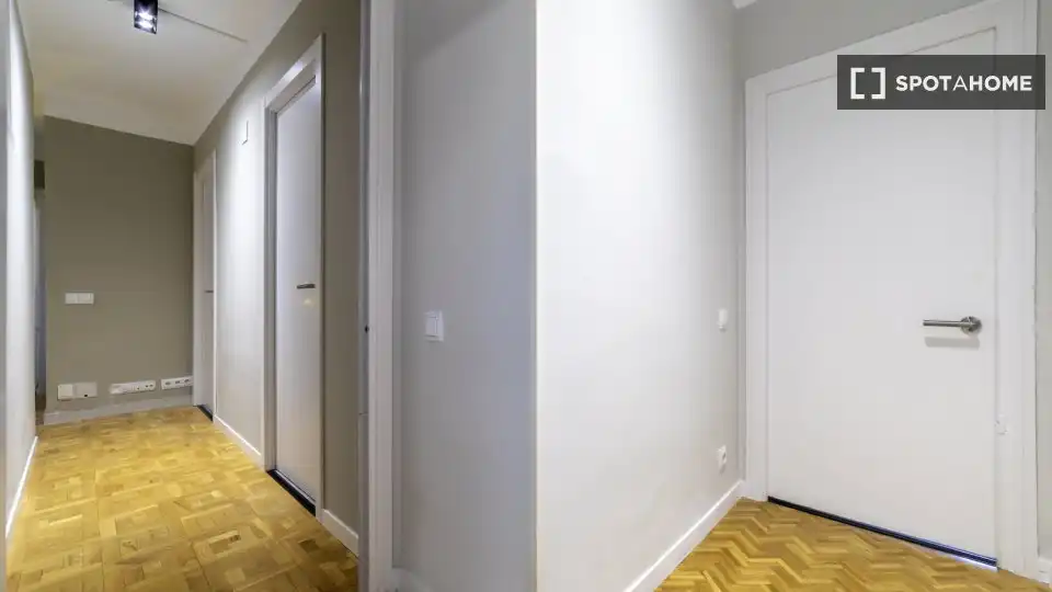 Habitación en Cuatro Caminos - Azca